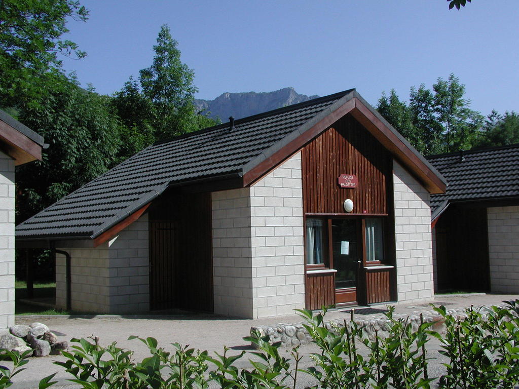 Le Pas De L'Ours Hotel Aston Ruang foto